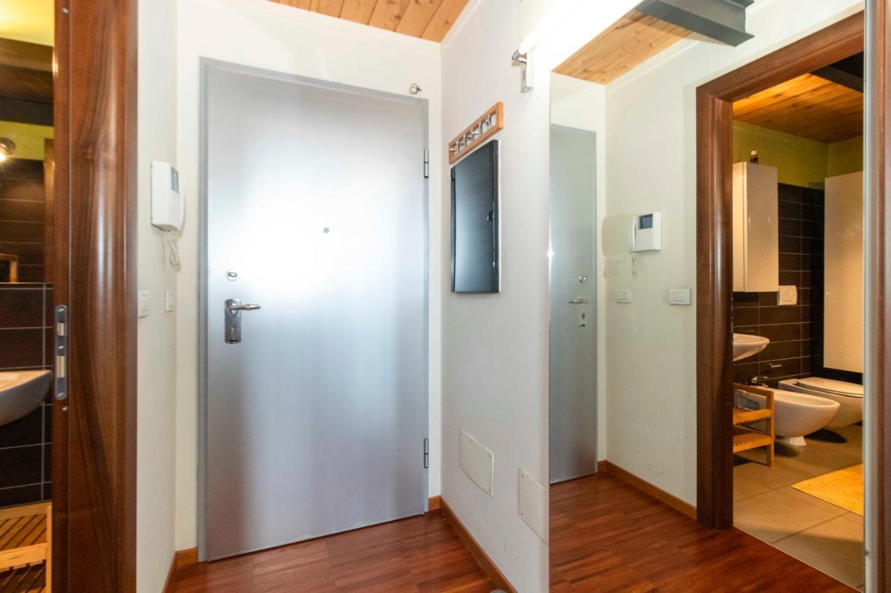 Dora Riverside Modern Apartment With Private Parking Torino Esterno foto