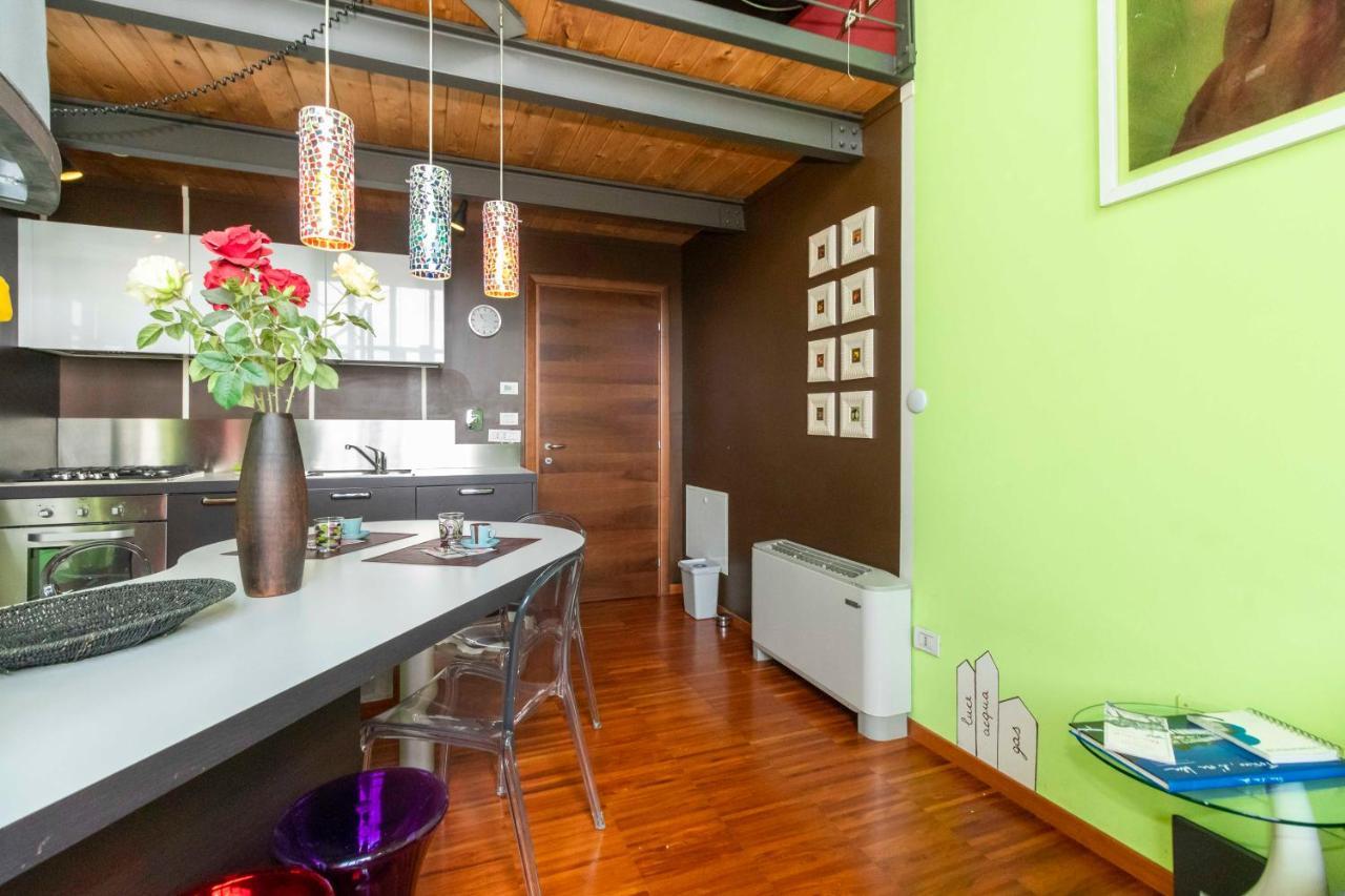 Dora Riverside Modern Apartment With Private Parking Torino Esterno foto